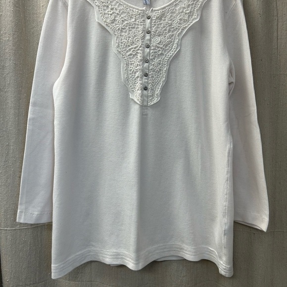 Great Northwest, indigo, Women’s White, Henley, Long Sleeve, Top Size XL - Picture 4 of 9